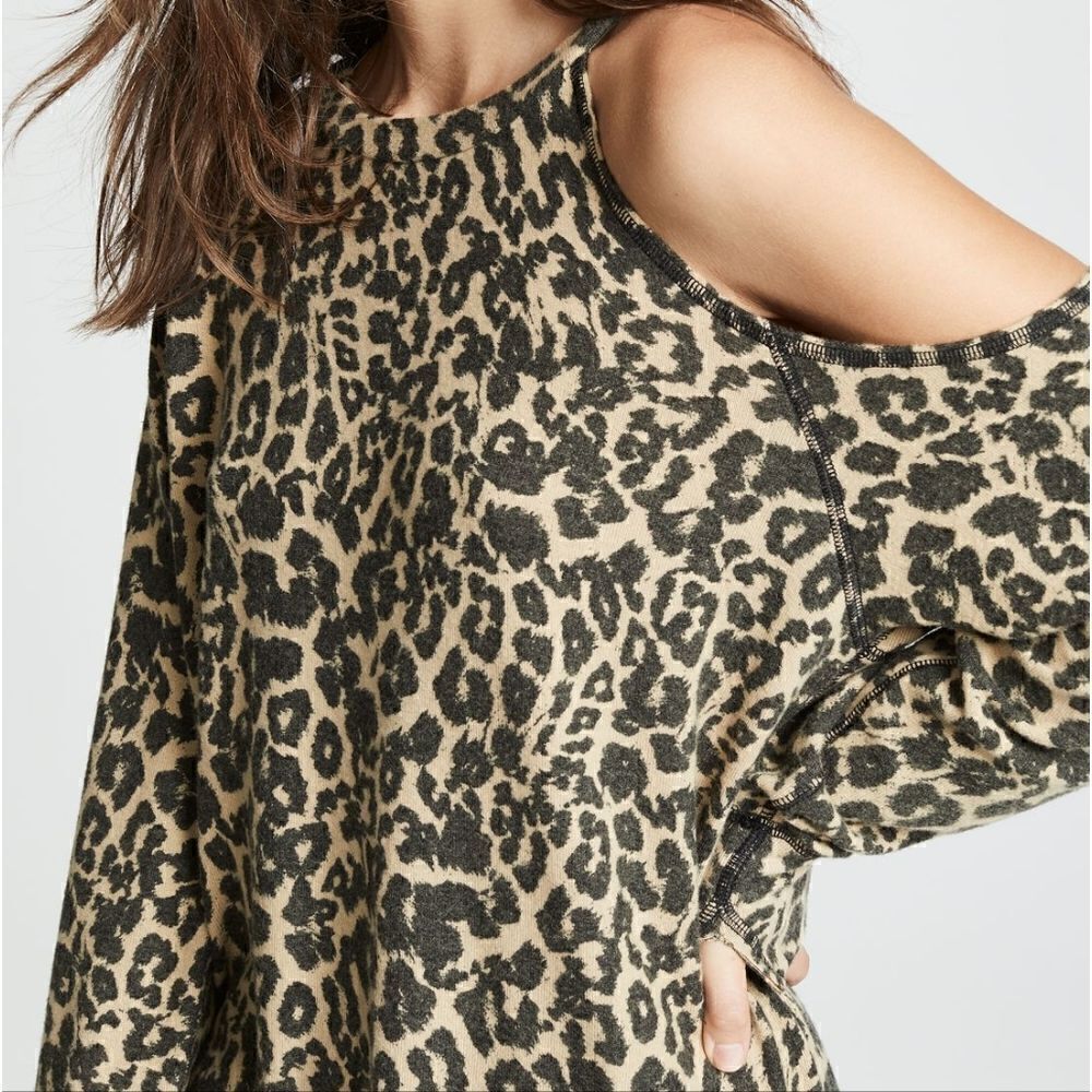 NEW LNA Leopard Cold shoulder Top Shirt size S - Picture 5 of 10